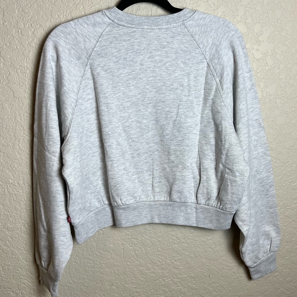 42-NWT Levi’s Crewneck Heather Gray - Picture 2 of 4
